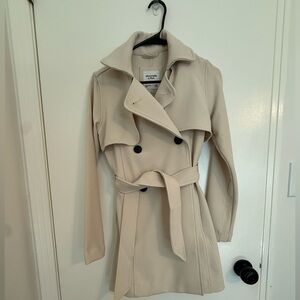 Abercrombie & Fitch Women's Tan Double-Breasted Trench Coat XXS